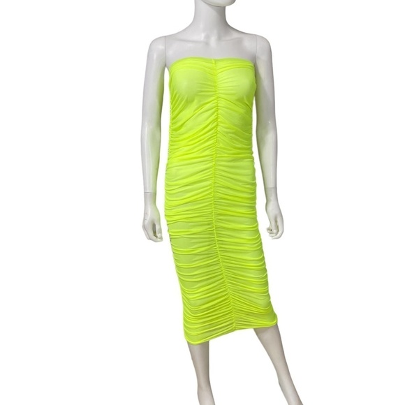 Ruched Detailed Neon Tube Dress See Through
New - Picture 3 of 7
